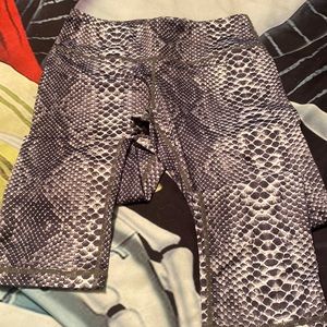 Capri length gray snakeskin print leggings